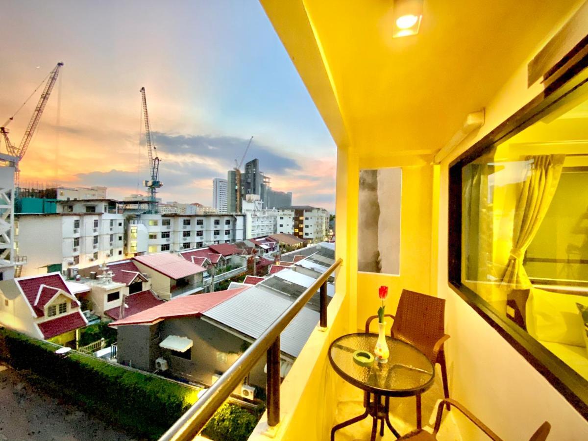 Hotel New Star Pattaya Exterior foto